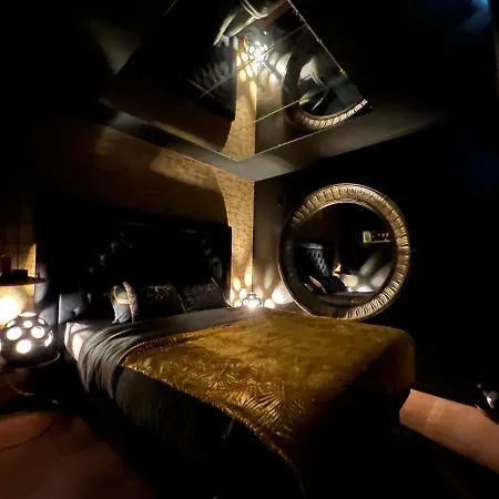 La Malefik Bed and Breakfast 3*