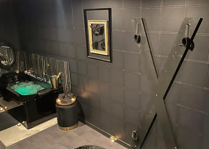 Couette-café La Maléfik 3*