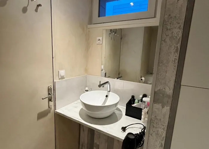 Couette-café La Maléfik Maing